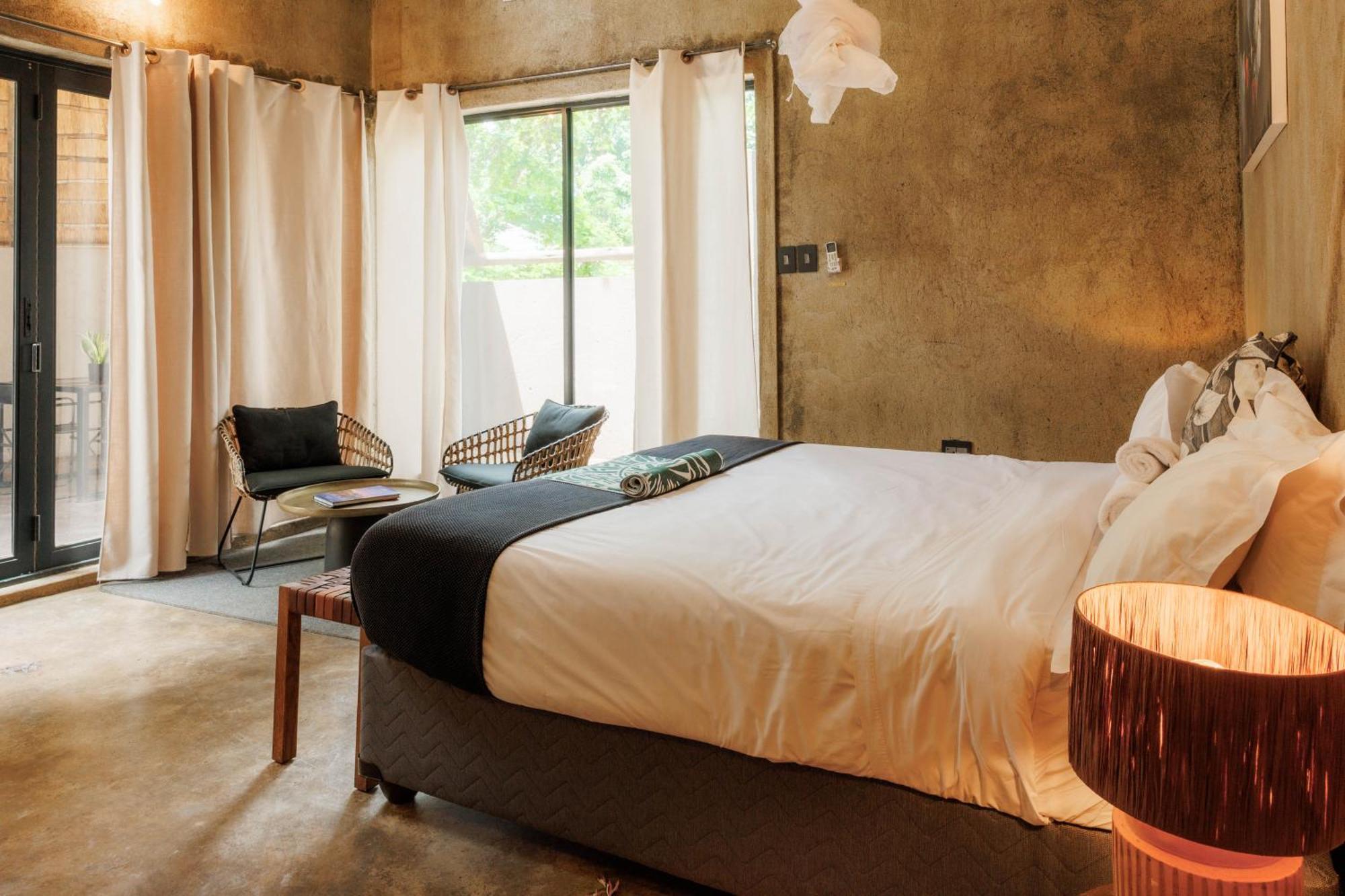 Chobe House Villa And Chalets Kasane Extérieur photo