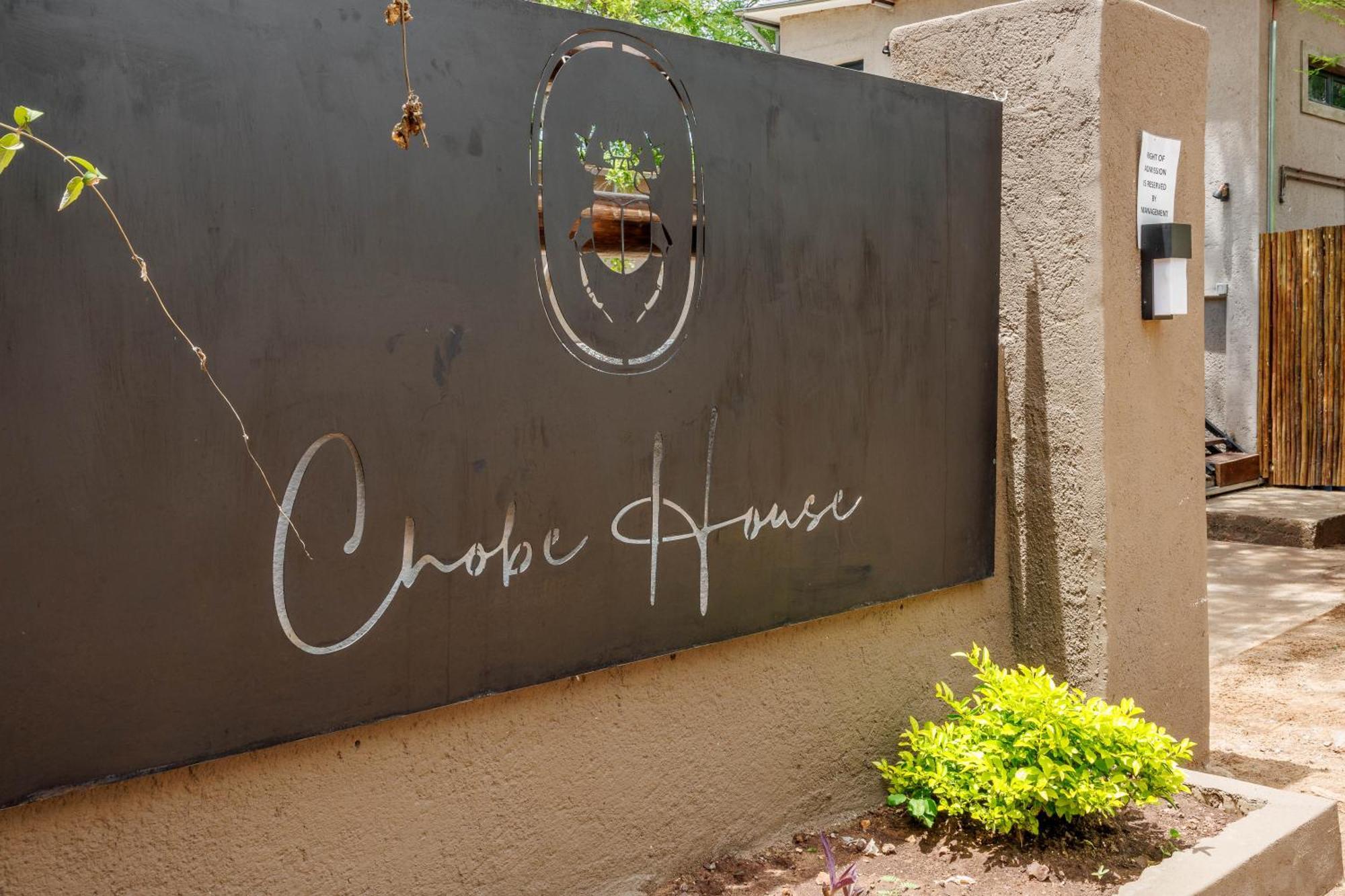 Chobe House Villa And Chalets Kasane Extérieur photo